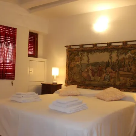 Chiara House Apartman *